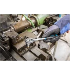 Hazet HiPer Feinzahn-Umschaltknarre, Vierkant Massiv 10 Mm (3/8"), Art.Nr. 8816HPS -Werabahco Verkaufe hazet knarren 1024599 czm